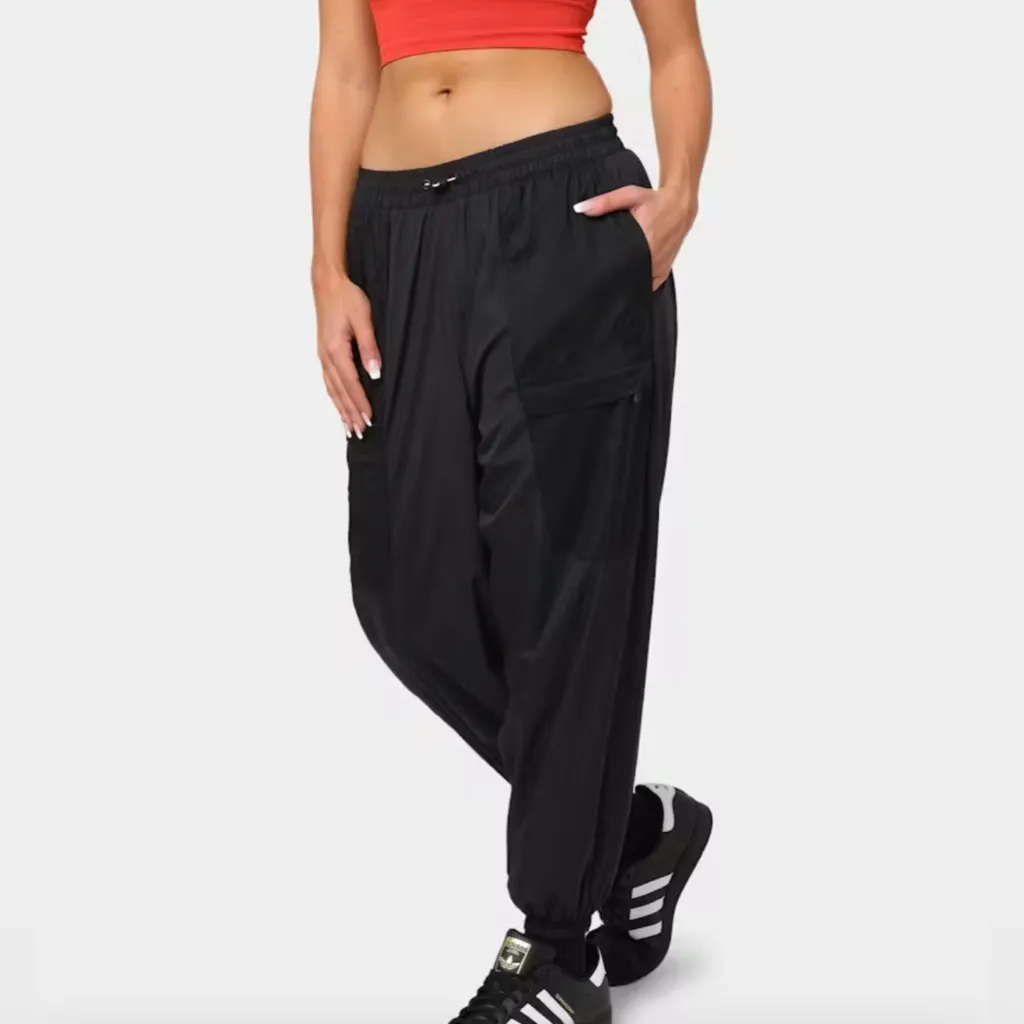 PUMA‎ Women's Infuse Woven Pants Size M - Image 2