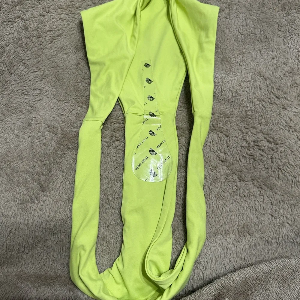 NWOT Toast Swim Neon Yellow green cheeky bottoms Size L - Image 5