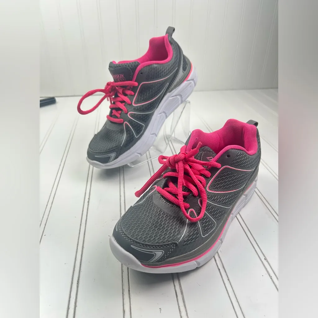 Danskin Avia Women’s Running Gray w Hot Pink Laces & Trim Athletic Sneakers - Image 2