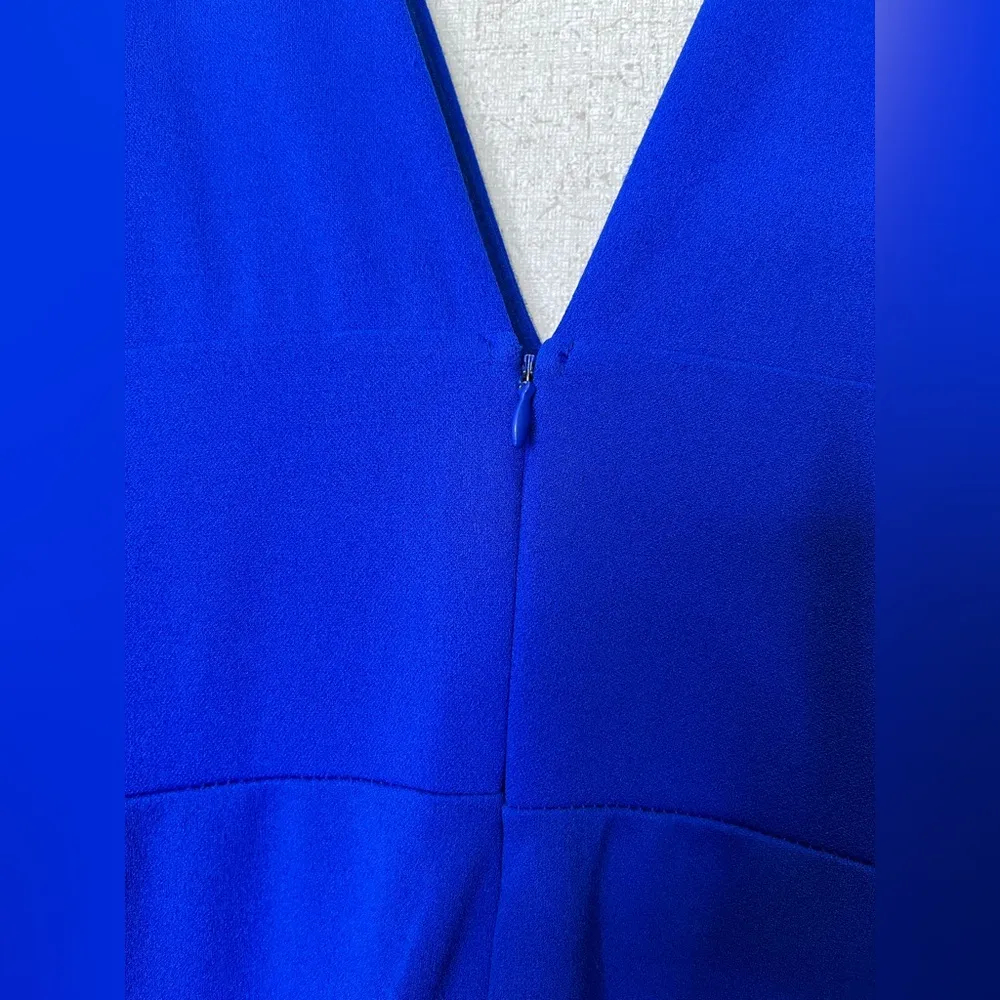 Lulu's Blue V-Neck Sleeveless Jumpsuit Size S - Image 6