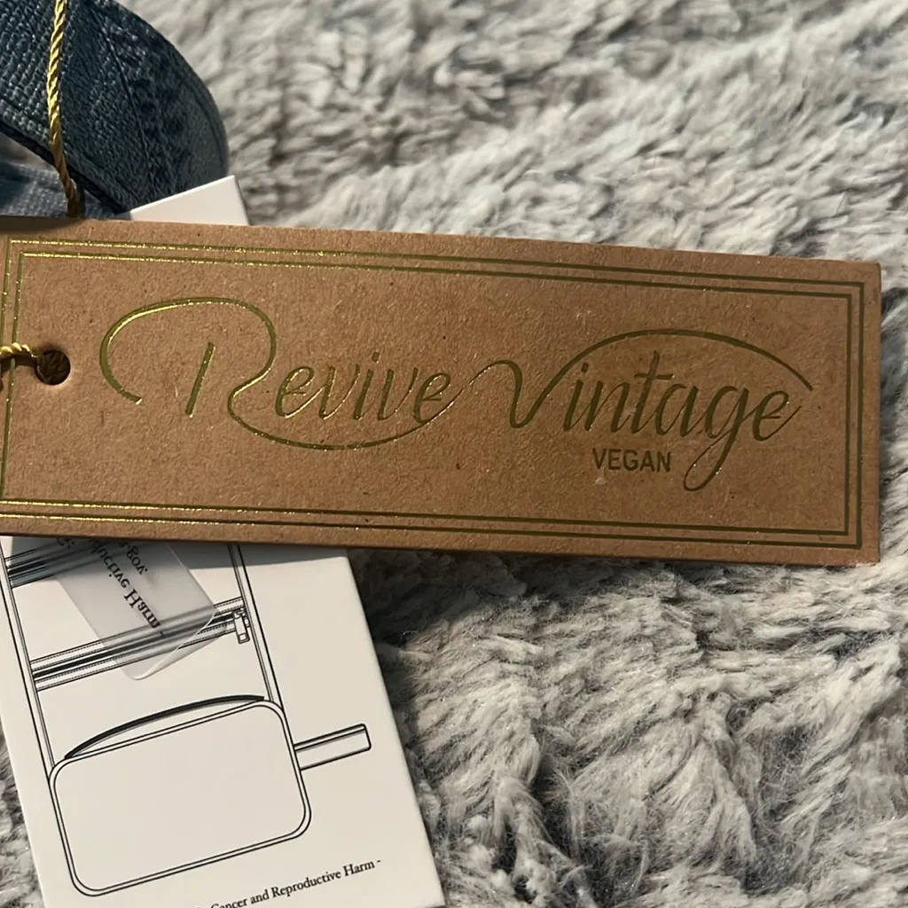 Revive Vintage hanging travel bag with denim design. Waterproof and NWT Blue - Image 11