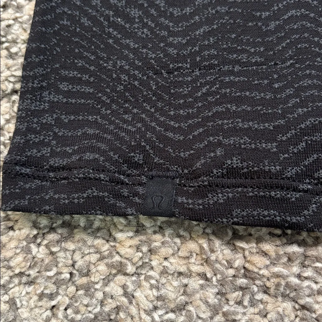 Lululemon Train To Be Tee size 2 - Image 5