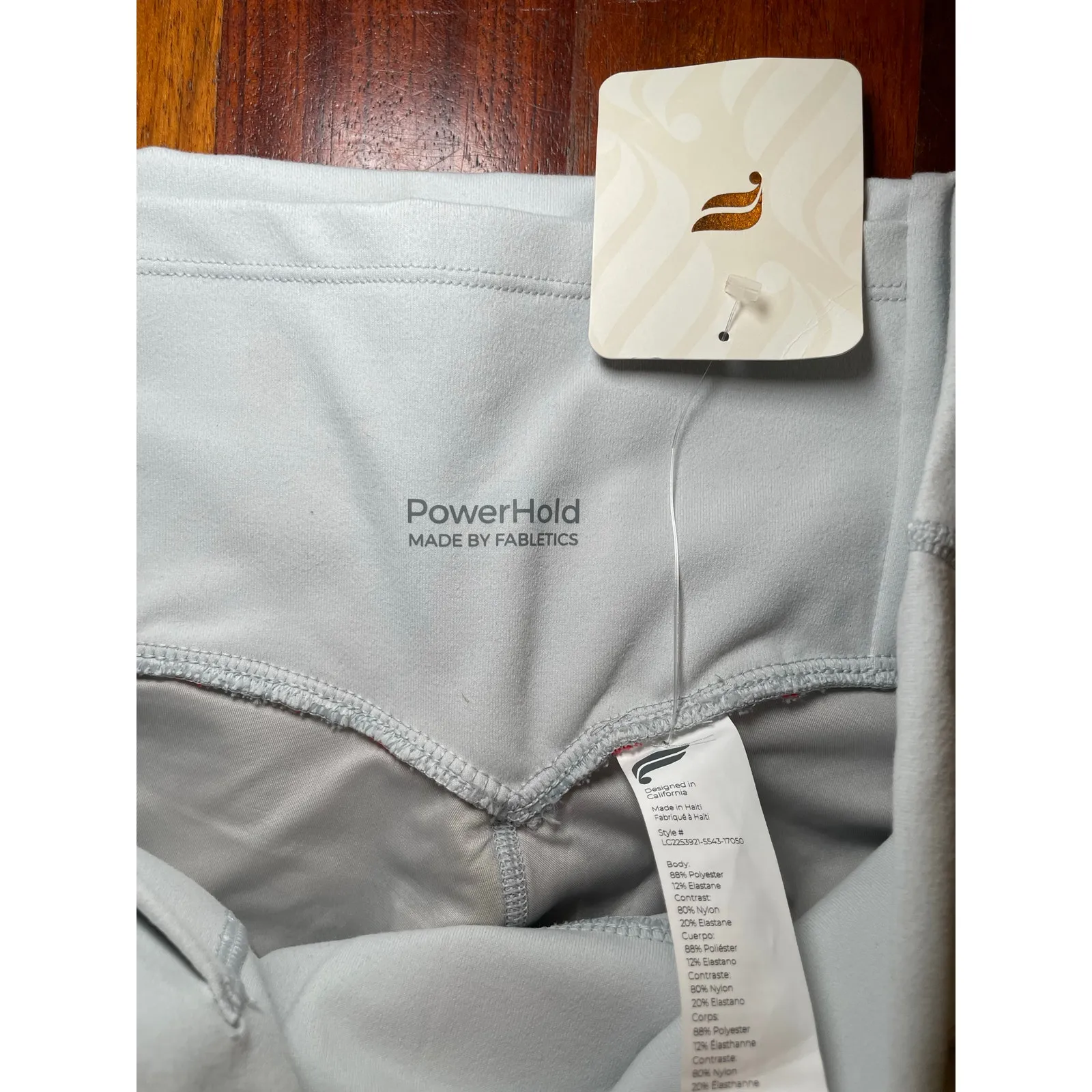 NWT Fabletics‎ 7/8 Powerhold Leggings Women Large Stone Grey Red Details - Image 8