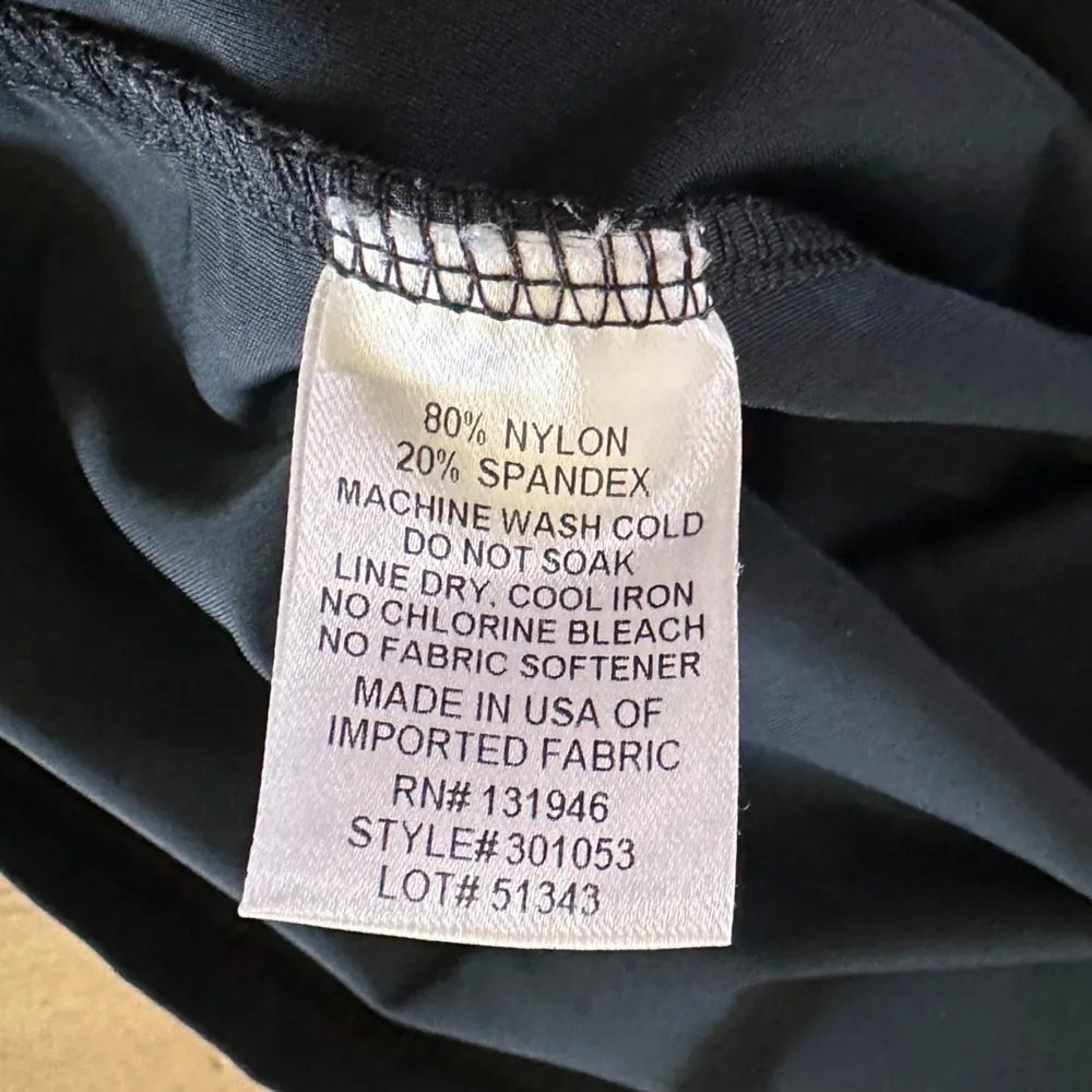 Jude Connally off the shoulder black flutter short sleeve top size medium - Image 3