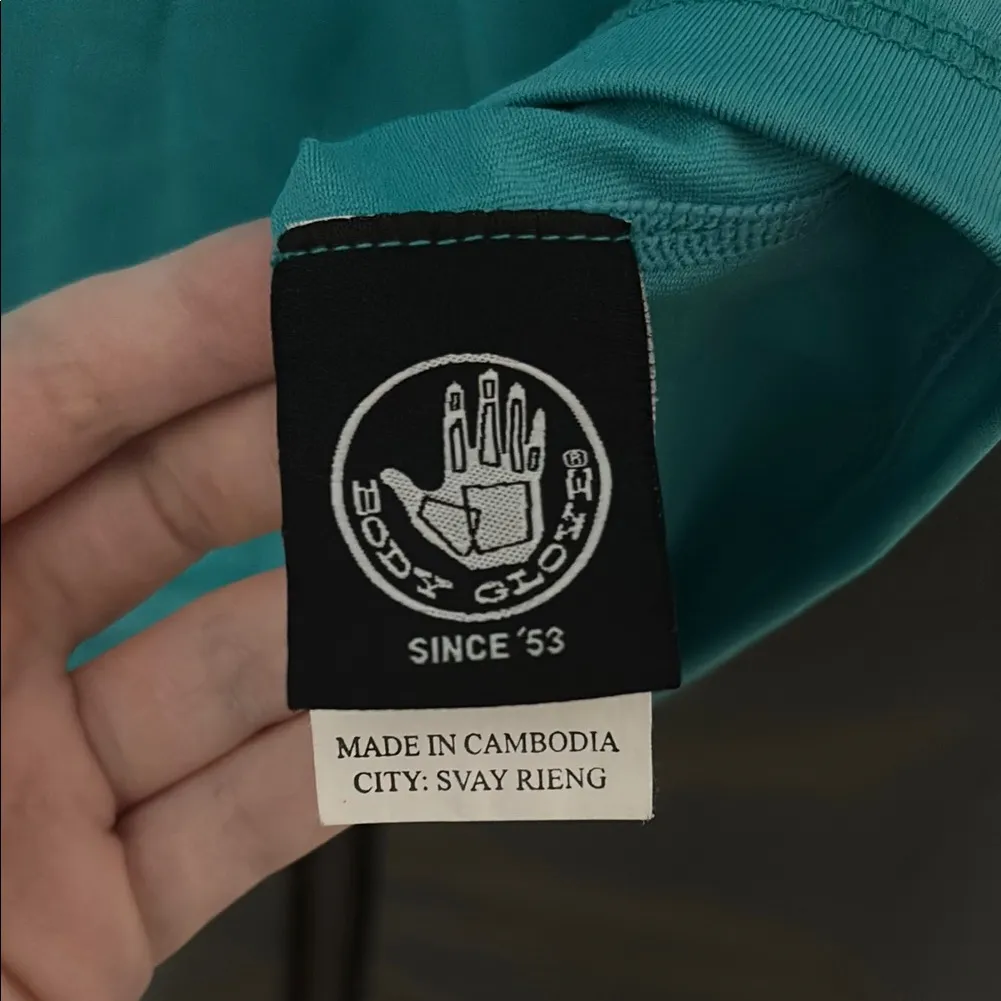 Body Glove Aqua Blue Graphic Rash Guard Shirt - Image 5