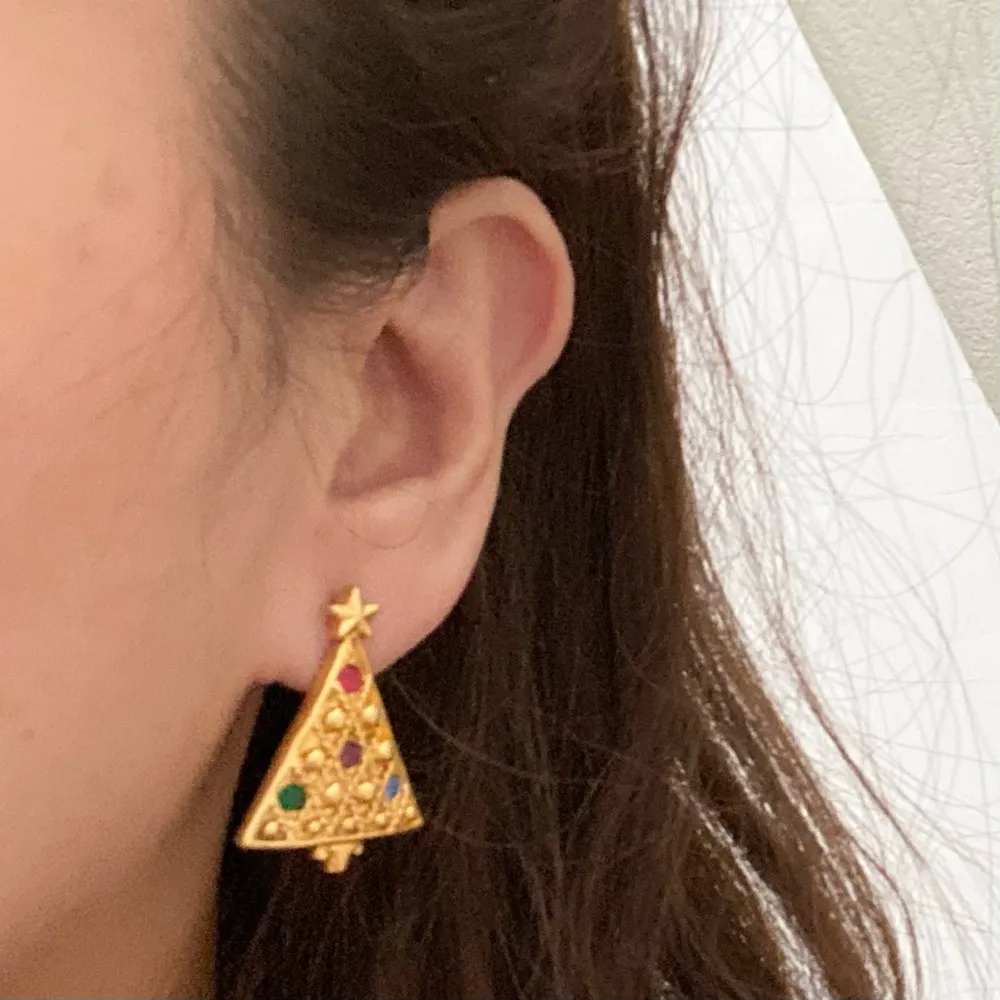Vintage 1992 Avon Christmas Tree Earrings - Image 3