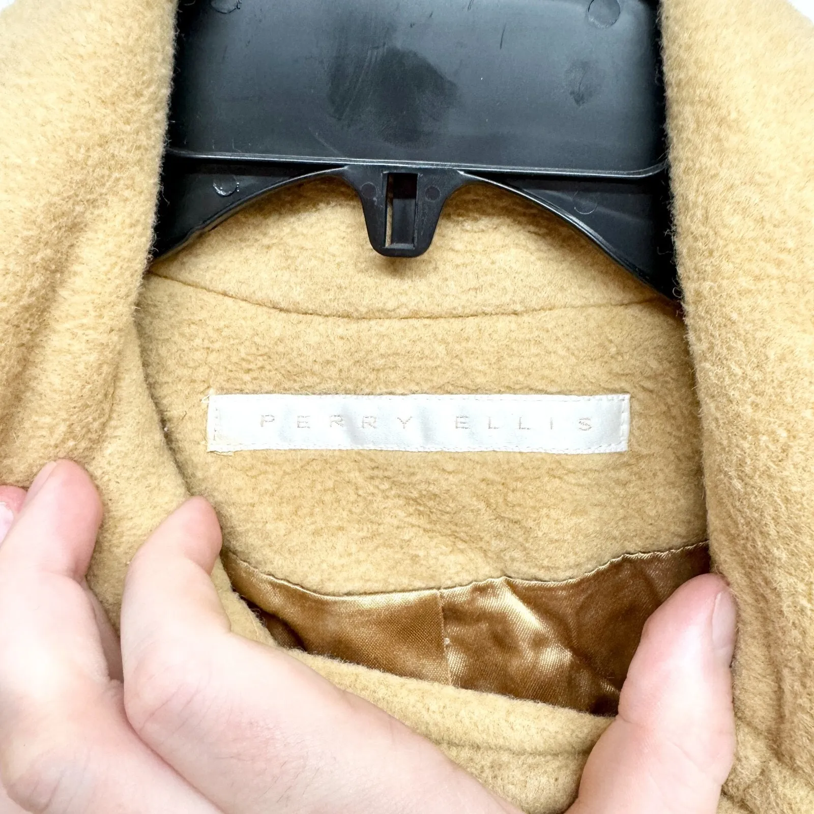 Perry Ellis Coat Women Size 6 Tan Wool Long Peacoat Collared Button Pockets - Image 4