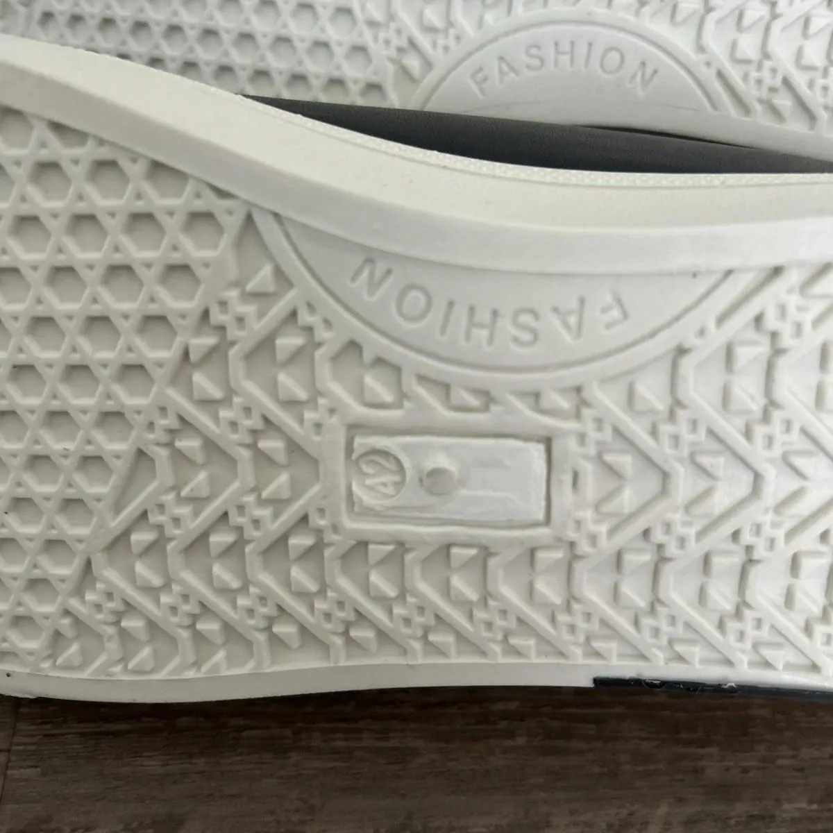 Black Casual Sneakers Faux Leather for Women Size 9 Brand New - Image 8