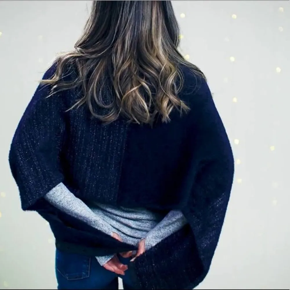 Stella & Dot Metallic Multi-Way Snap Scarf Black & Gray - Image 10