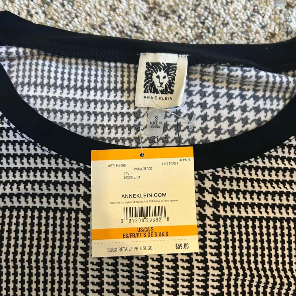 Anne Klein Monochrome Houndstooth Short Sleeve Top - Image 2