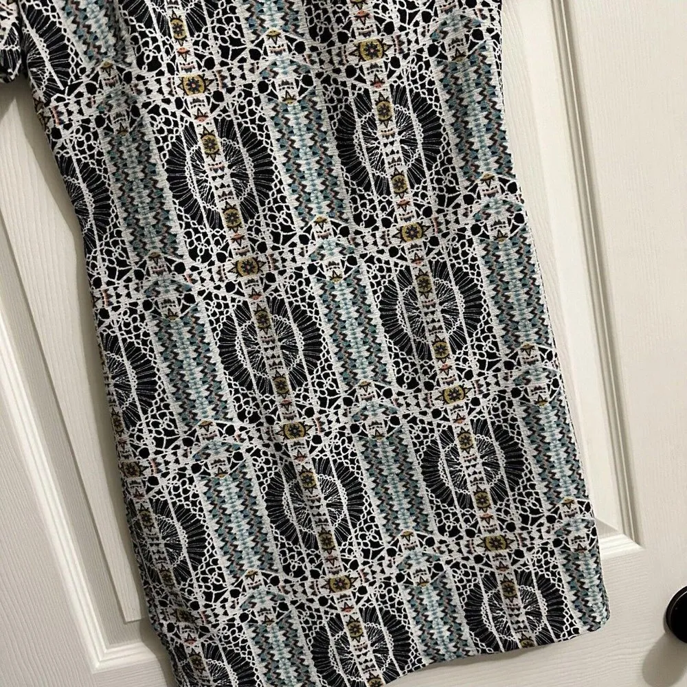 Junior’s B Darlin Sz 3/4 Patterned Short Sleeve Dress - Image 2