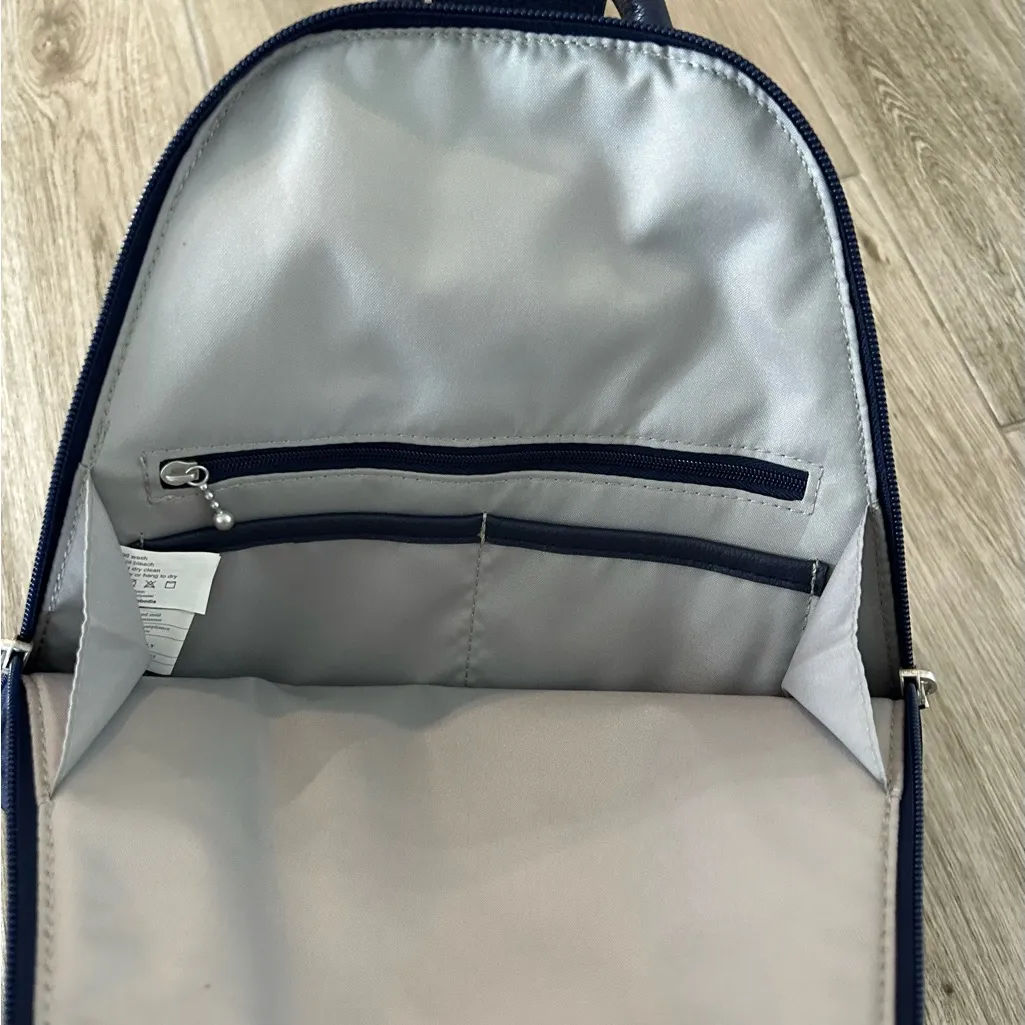 Baggallini Navy Blue Sling Bag - Image 8