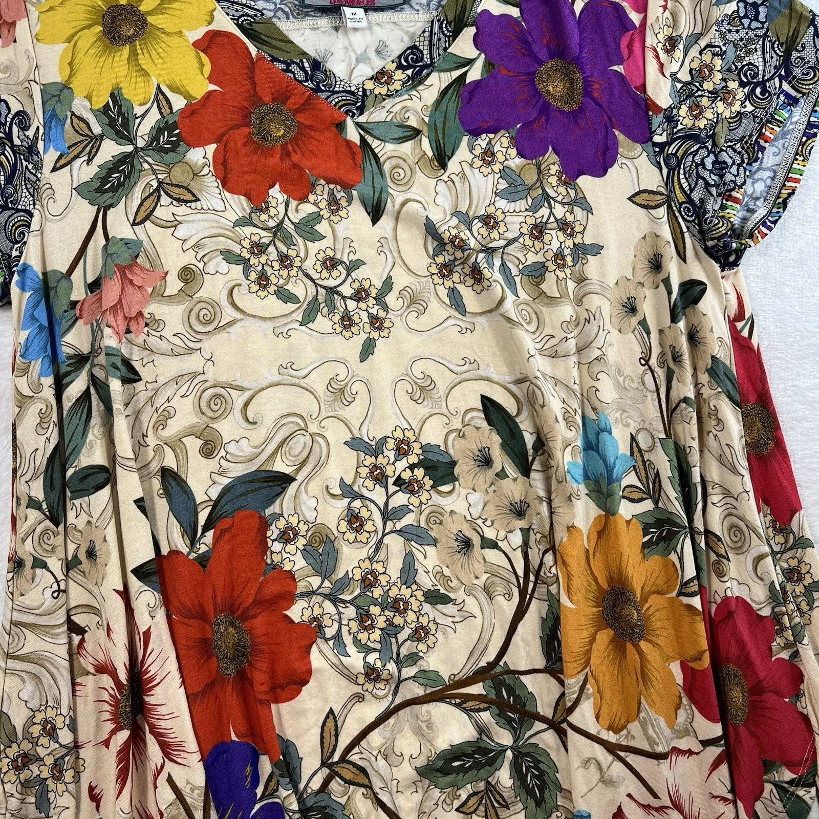 Johnny Was M Medium Archibal Drape Tee Handkerchief Hem Floral V-Neck Multi - Image 5