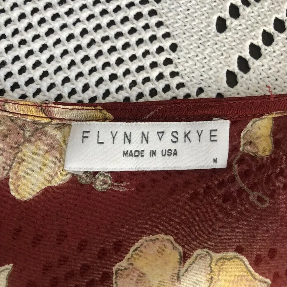 Flynn Skye Boston Lace up Floral Top size Medium - Image 5