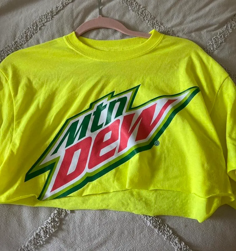 Forever 21 NWT  Mountain Dew Cropped Shirt - Image 2