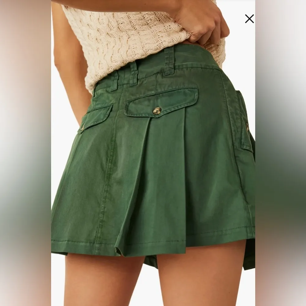 Pleats To Meet You Cotton Miniskirt Black Forest Size 0 NWT - Image 2