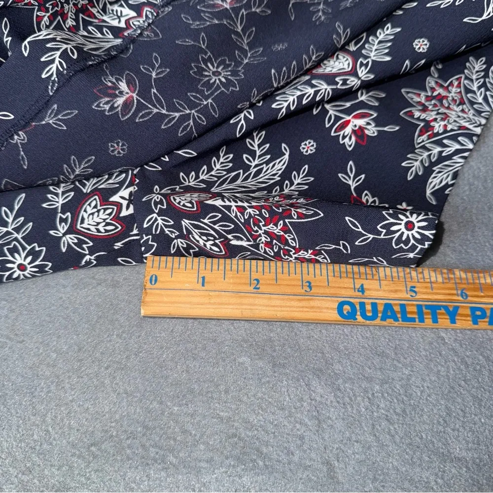 E‎ P Pro Golf Skort Navy with Floral Pattern size 12 Blue - Image 4