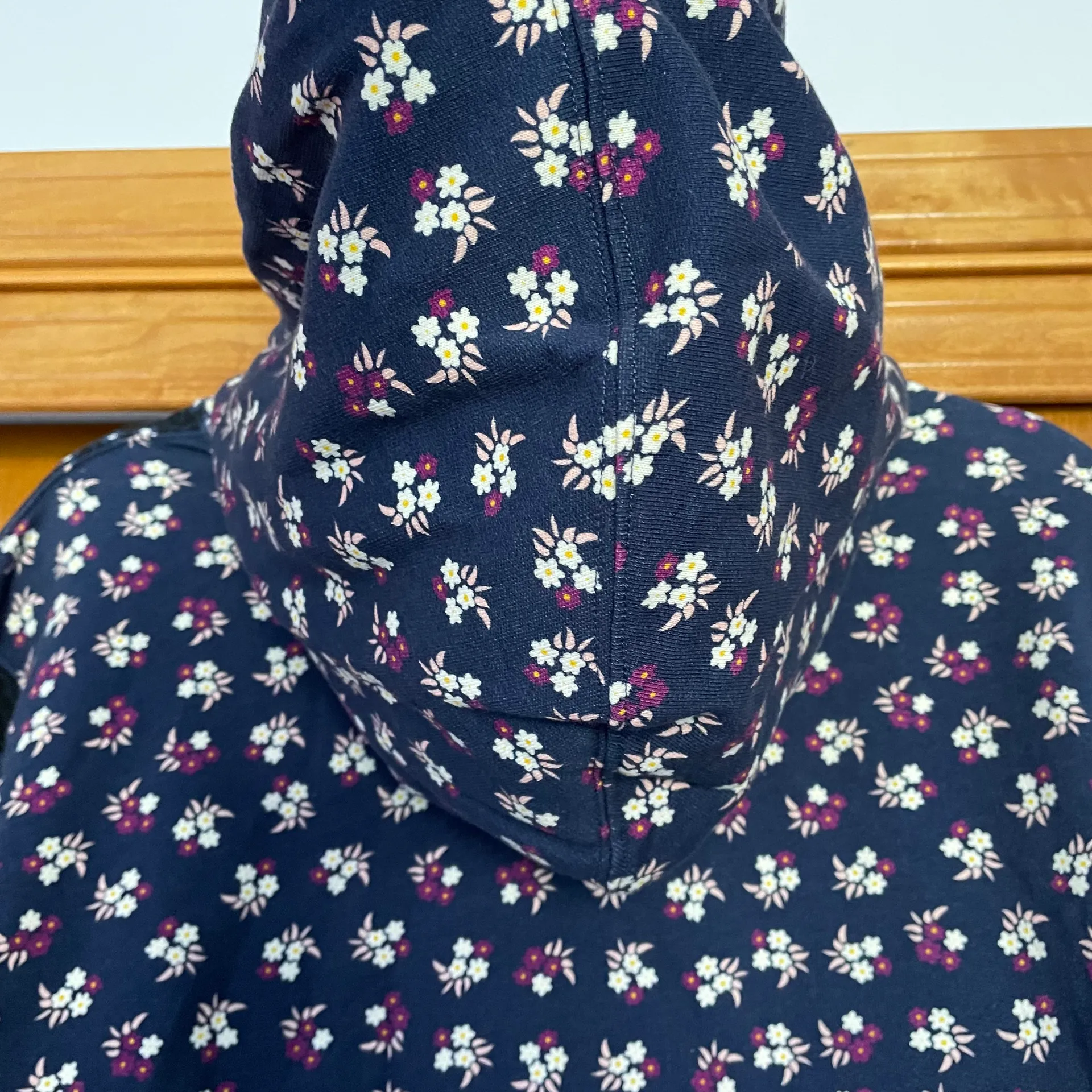 Fem Floral Cropped Cotton Logo Hoodie Size Large - Image 13