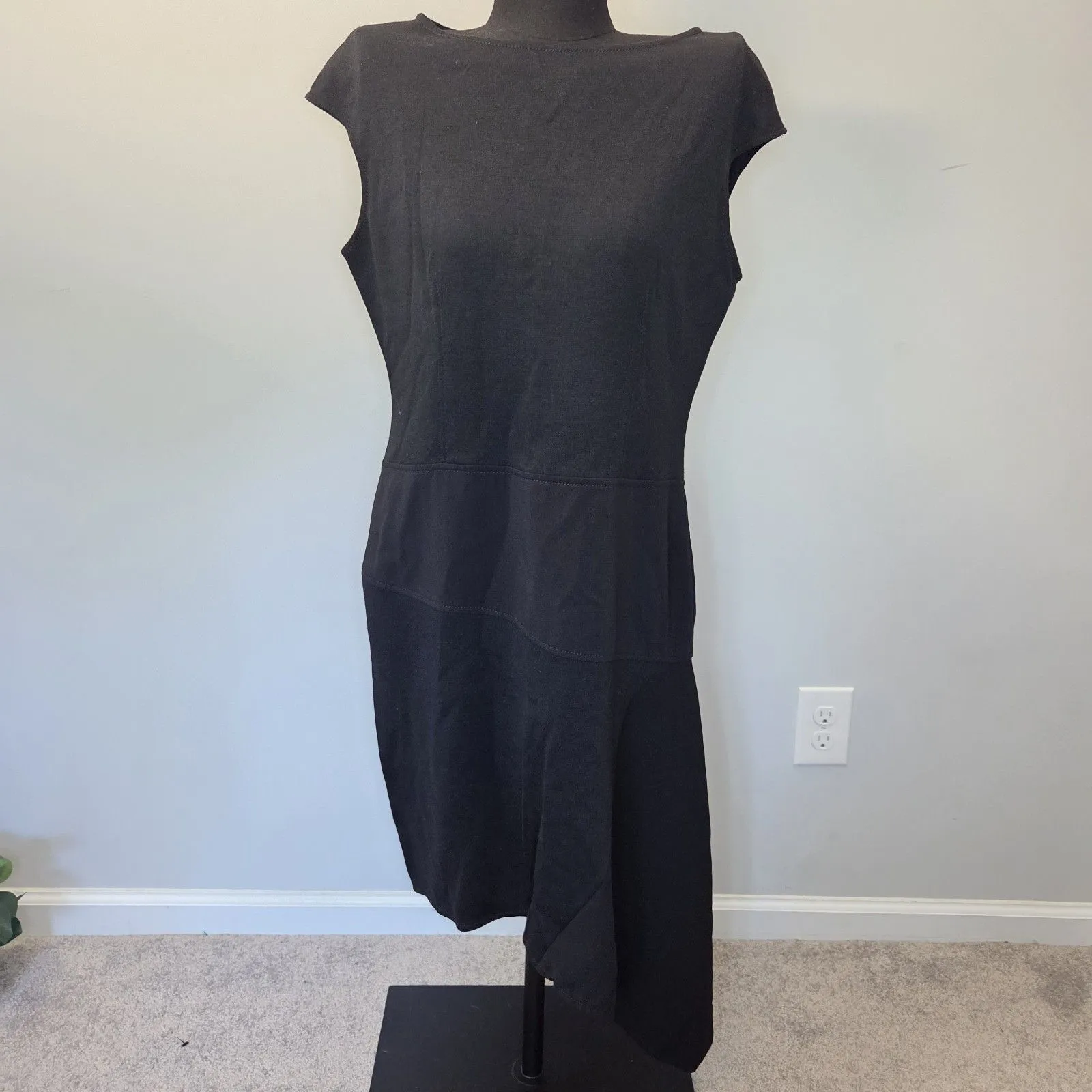 St. John Milano Knit Sheath Dress Caviar Sleeveless Wool Blend Black Size 10 - Image 3