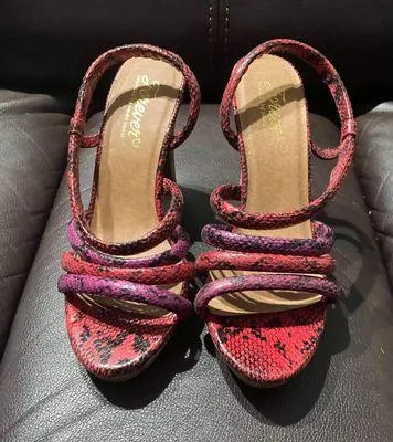 Forever Paula Abdul Selected Faux Snake Skin Strappy size 10 Red - Image 3