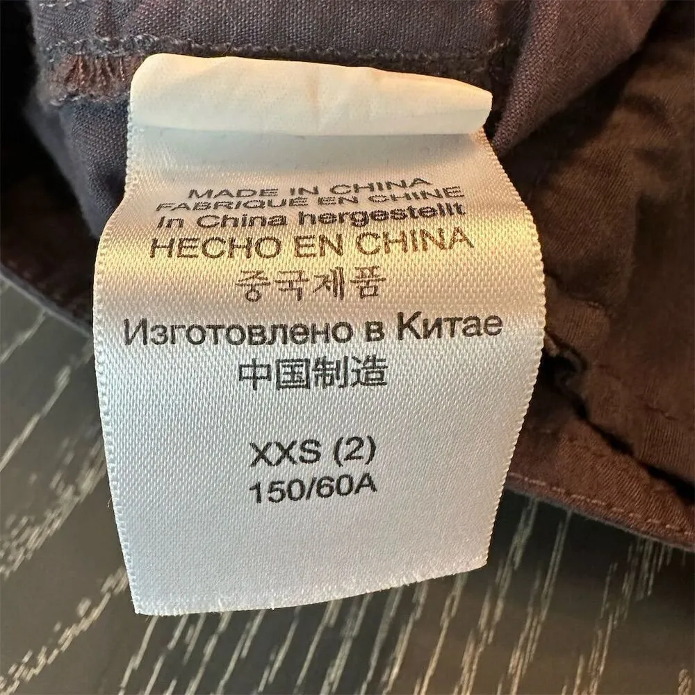 Marmot Women's Cargo Shorts Size 2 Navy Multiple Pockets Durable Zip Closure - Image 4