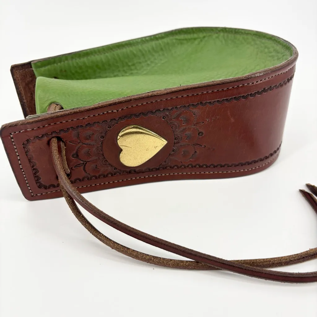 Vintage Tooled Pebbled Leather Drawstring Pouch Metal Heart Green - Image 4