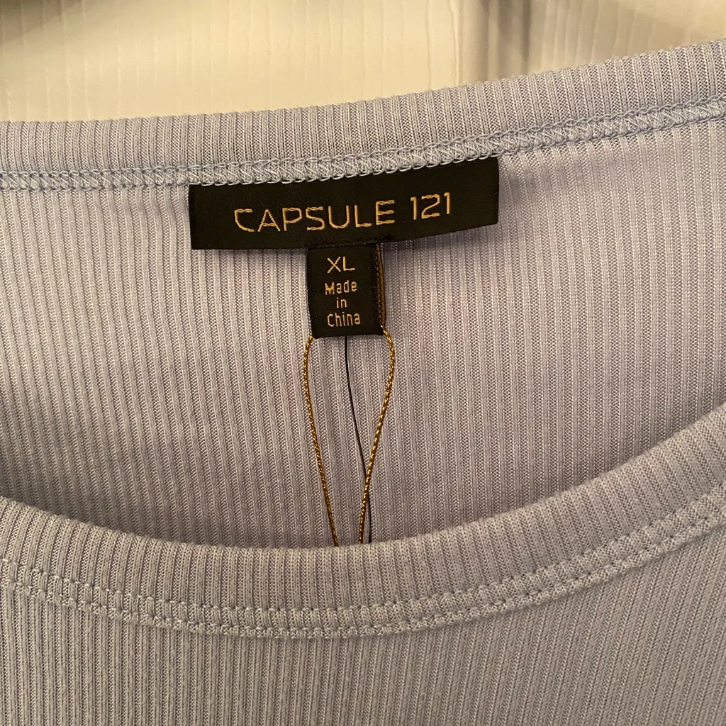 Capsule 121 The Mars Hydranga Top Women’s Baby Blue Longsleeve Tee Shirt Size XL - Image 5