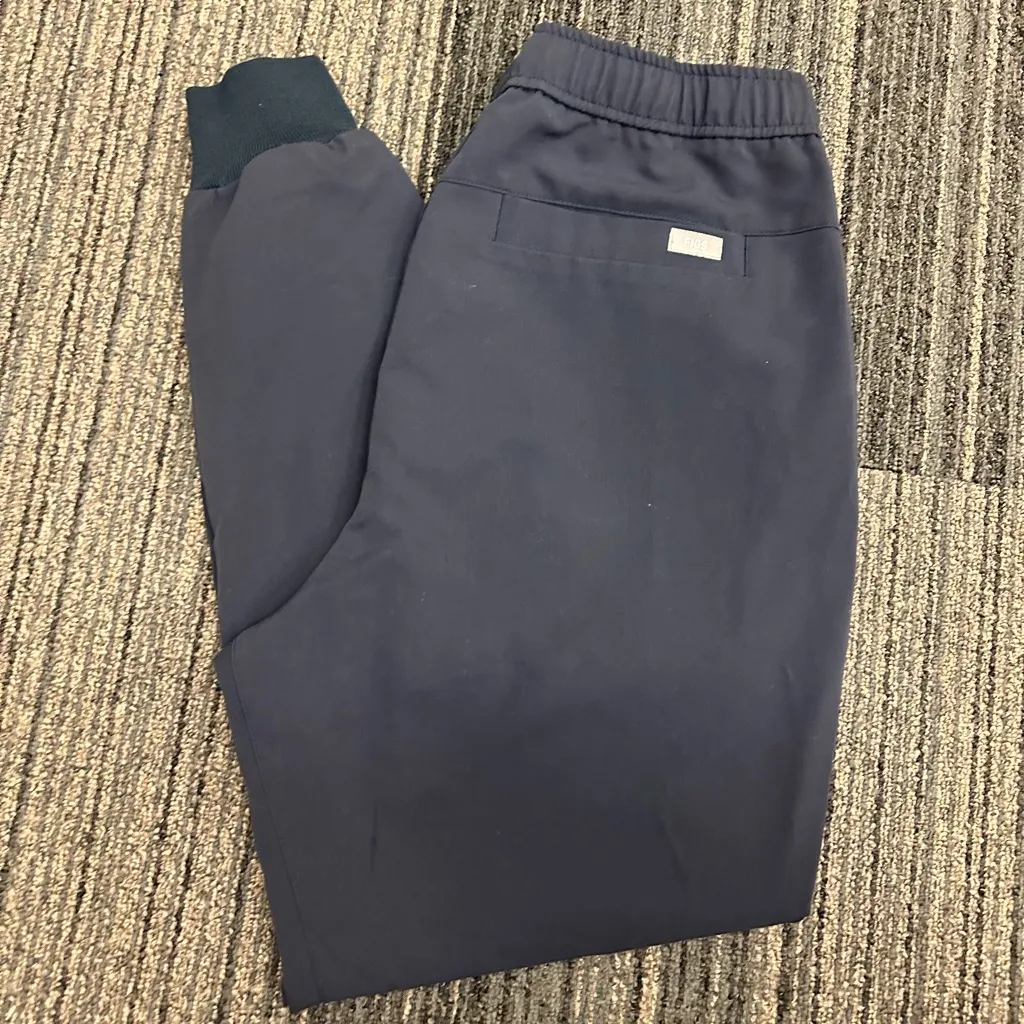 Figs Jogger Scrubs Navy Unisex Style M21sw2051s Size Medium 8-10 ; 27' Inseam - Image 6