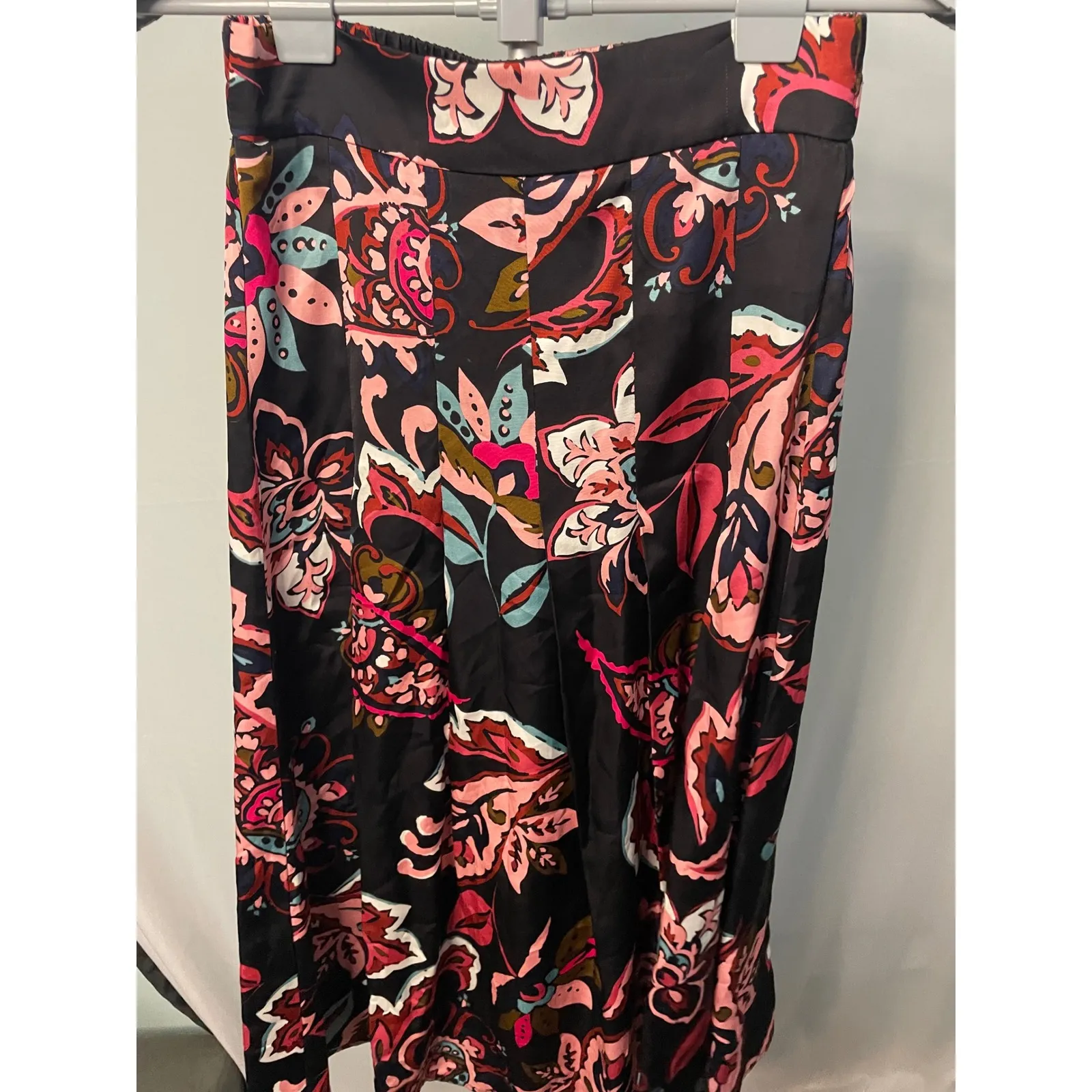 T‎ Tahari Womens Floral Print Midi Skirt Elastic Waist Pink Black XS - Image 2
