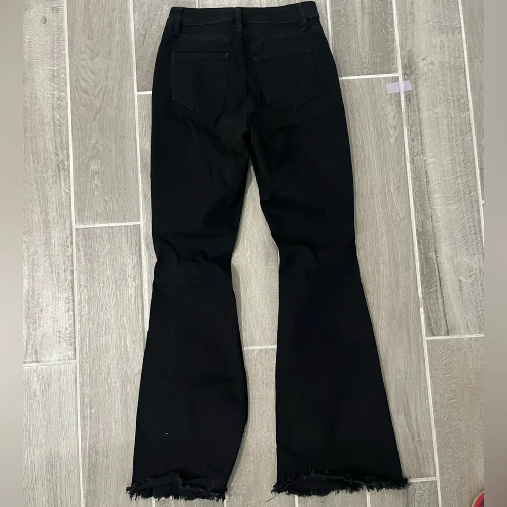 YMI Women's Black Flared Raw Hem Jeans - Image 5