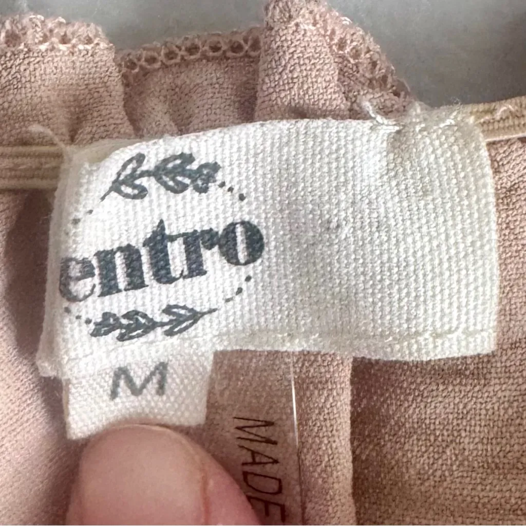 Entro Boutique Beige Ruched Long Sleeve Square Neck Bodysuit Size Medium - Image 9