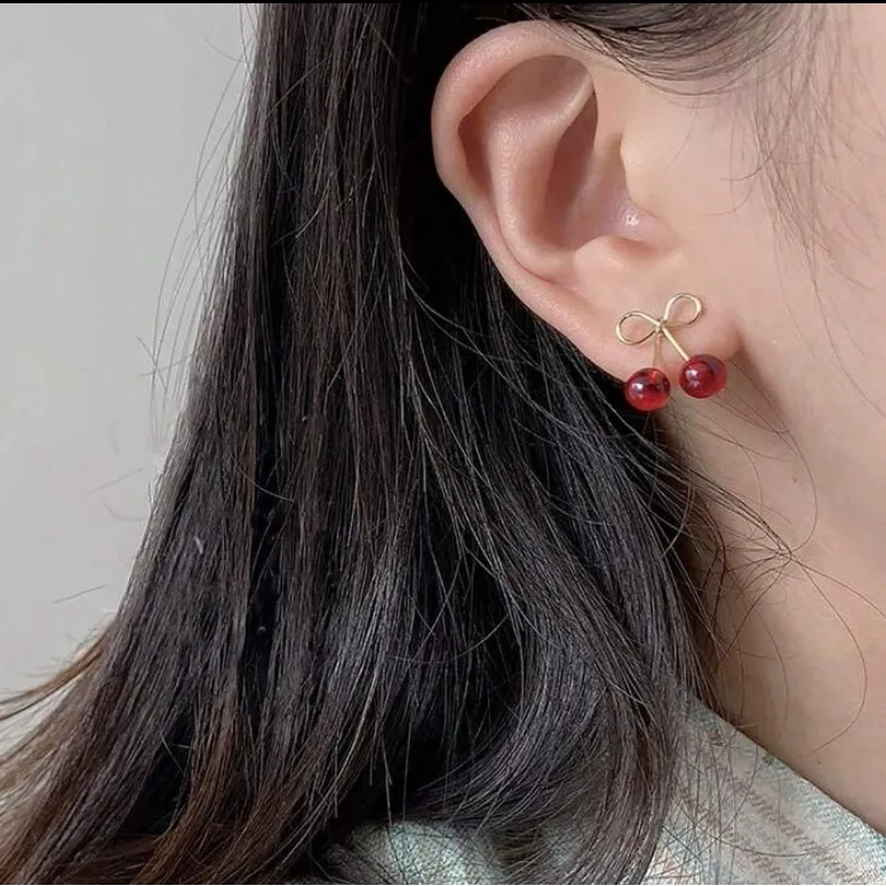 Cherry Red Gold Earrings - Image 3