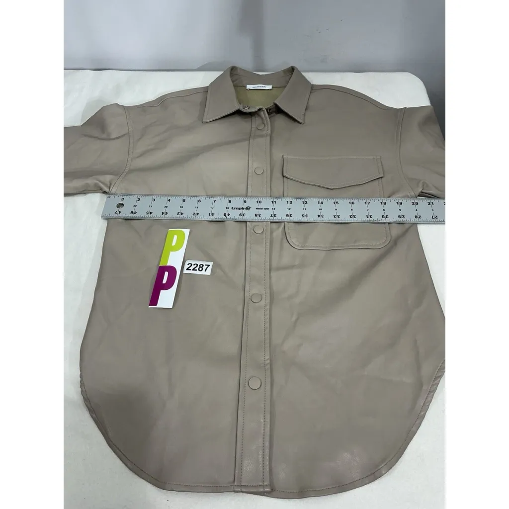 Womans Ensemble Faux Leather Pleather Shacket Beige Snap Front Small Tan - Image 5