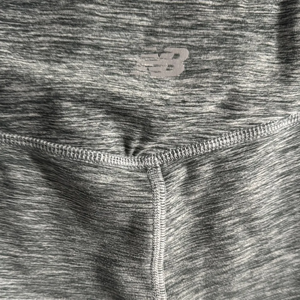 New Balance Charcoal Heather Leggings - Image 5