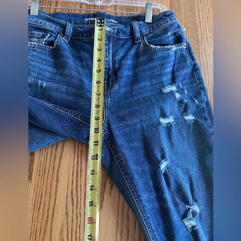 Old Navy Medium Wash Mid Rise Boyfriend Distressed Straight Leg Jeans Size 6 - Image 6