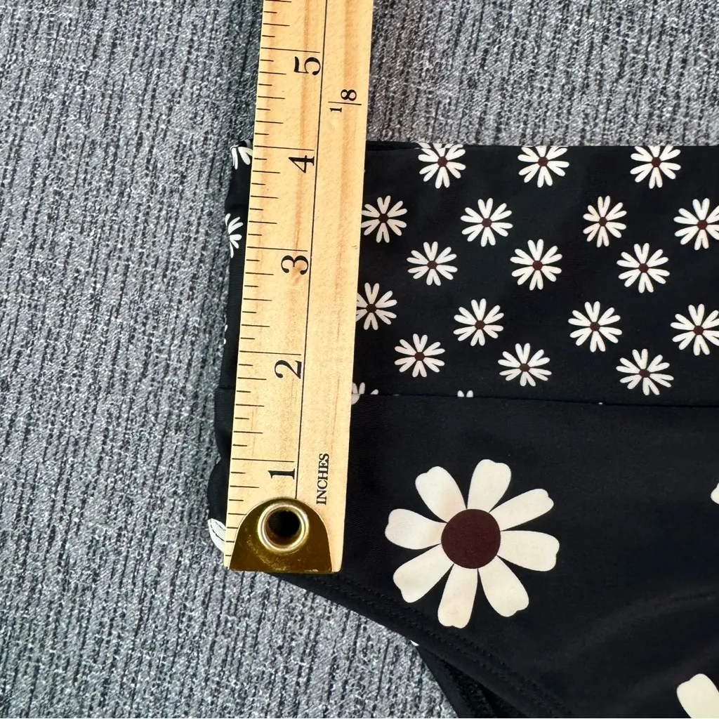 Salt + Cove Women’s Daisy Print Swim Bottoms Size XL - Image 10