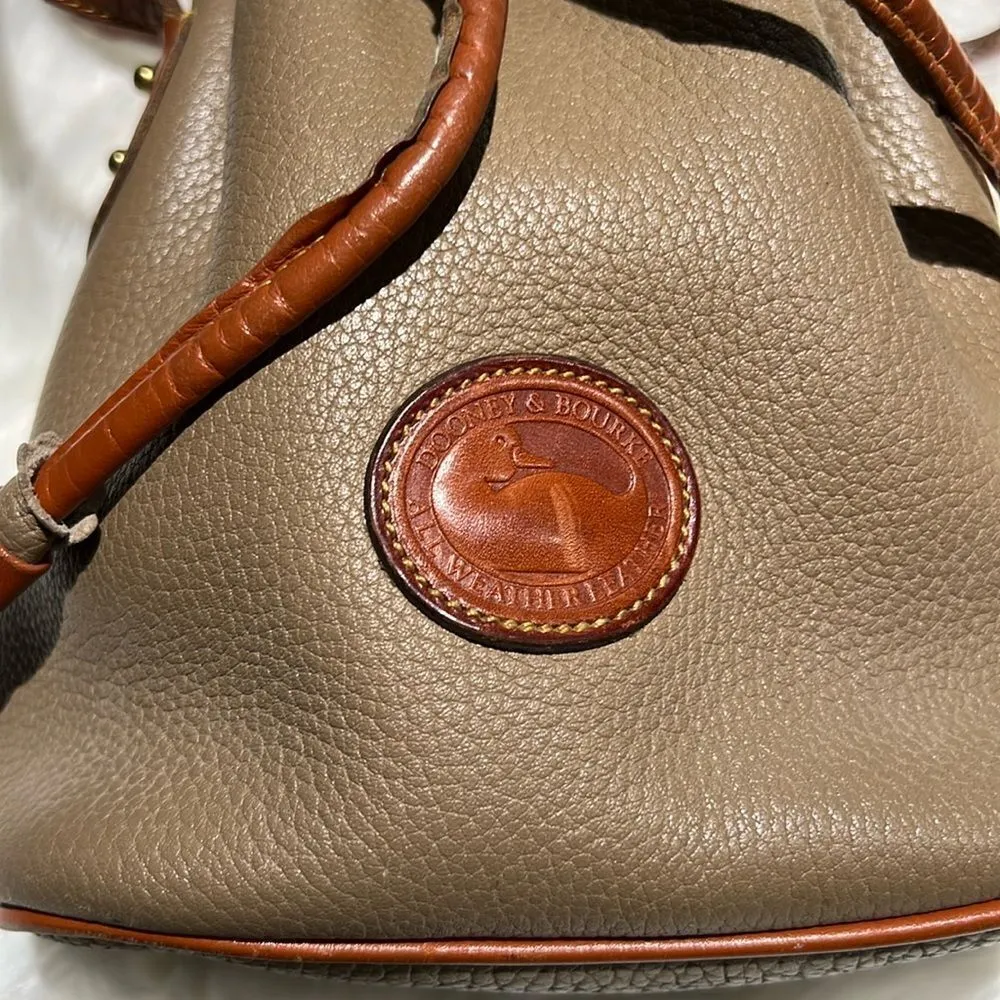 Dooney & Bourke Pebble Grain Drawstring Bucket Bag Crossbody Fisherman Core B89 - Image 3