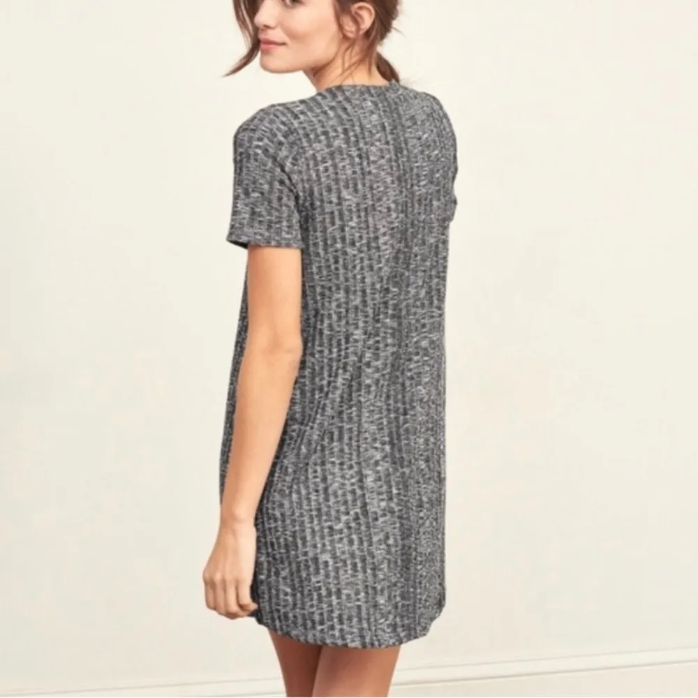 Abercrombie & Fitch grey marbled short sleeve dress - Image 2