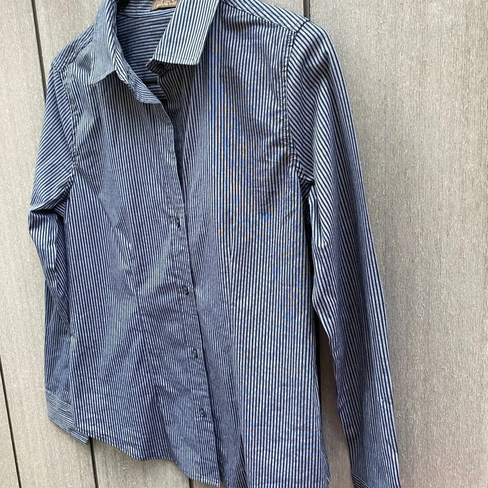 The Limited  Essential Shirt - Image 3