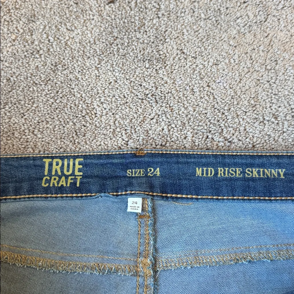 True Craft Mid Rise Skinny Jeans SIZE 24R - Image 3