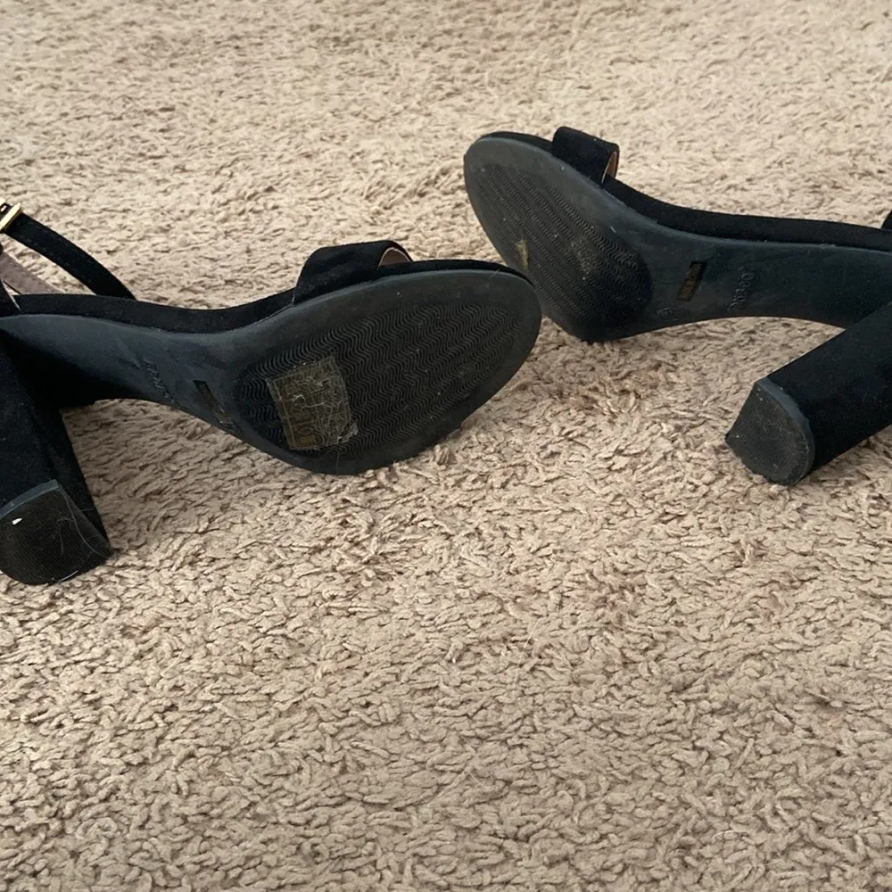 Black suede high heels - Image 4