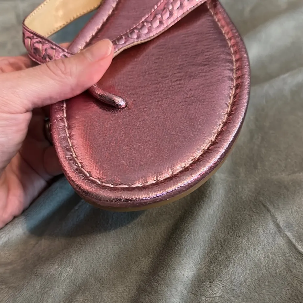 Jack Rogers Metallic Pink Sandals Classic Design - Image 10