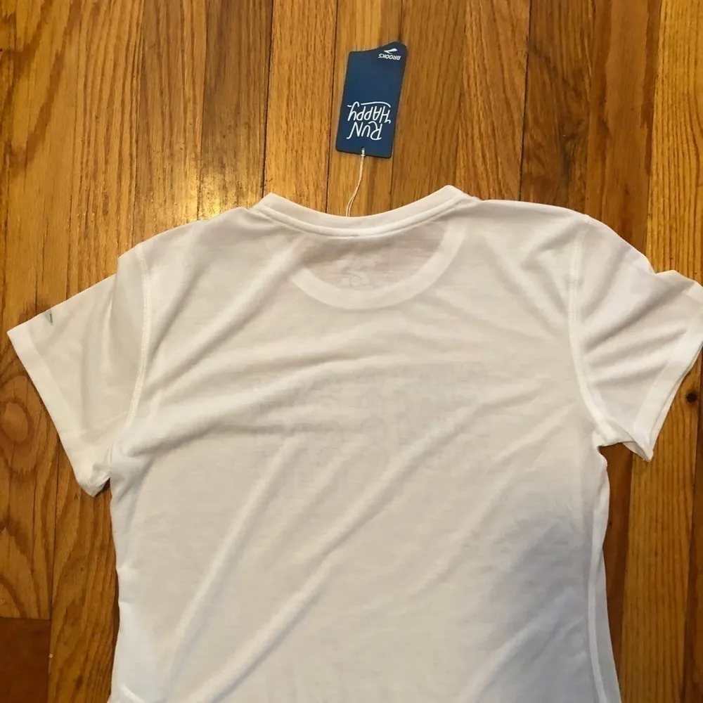 Brooks Brand NWT Empower HER Distance Graphic T-Shirt - Image 6