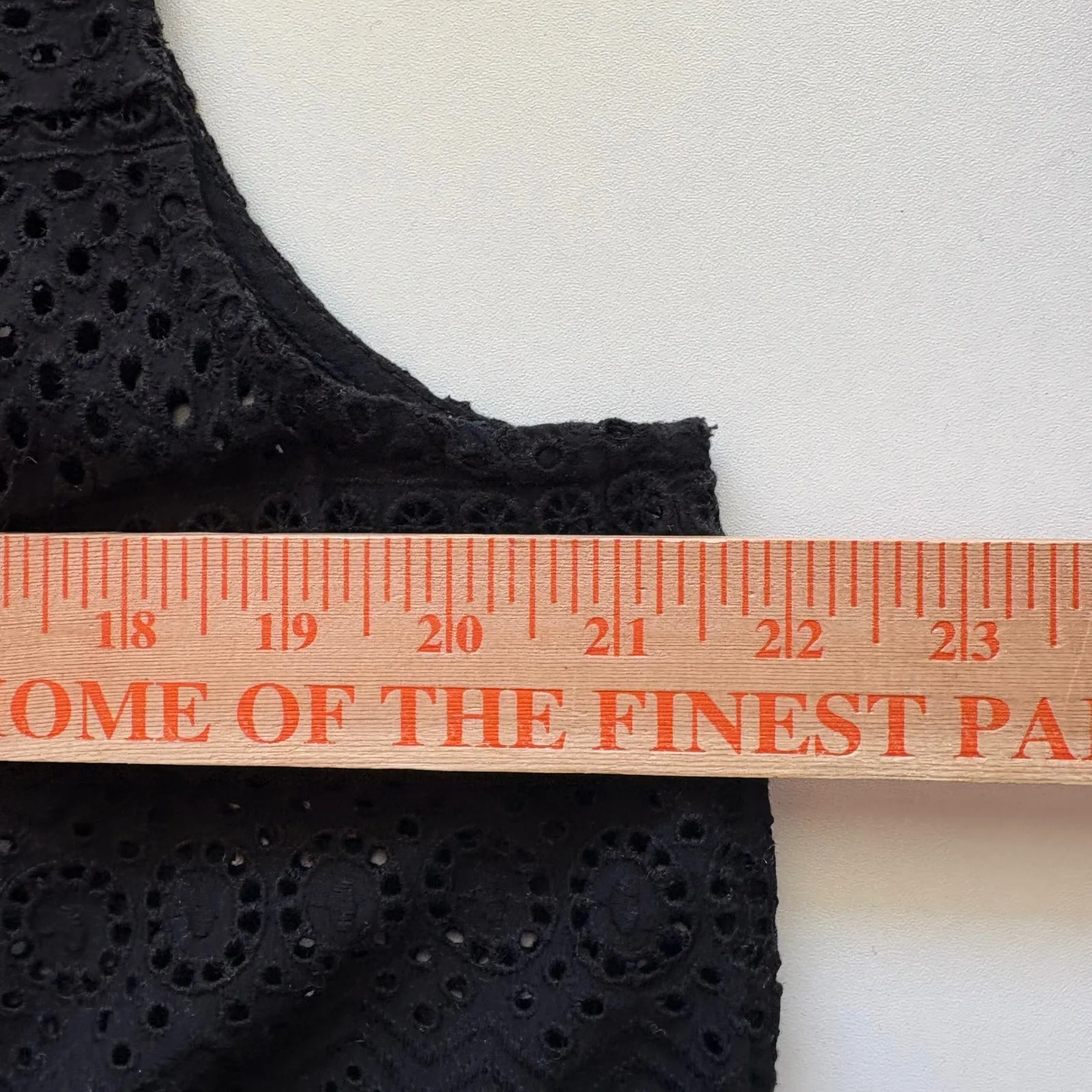 Lucky Brand Black Eyelet Sleeveless Top Blouse XL V-Neck‎ Boho Chic - Image 4