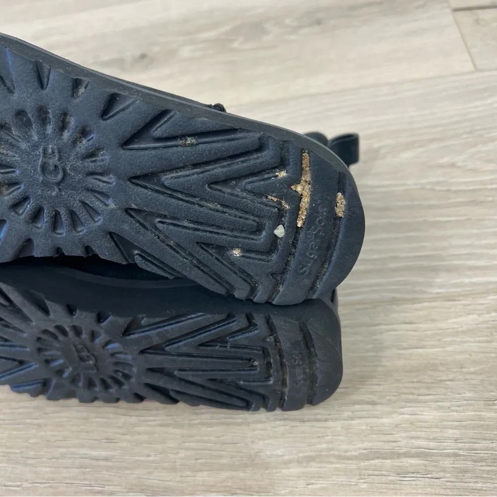 UGG  Black Deconstructed Front Zip Boot - Image 11