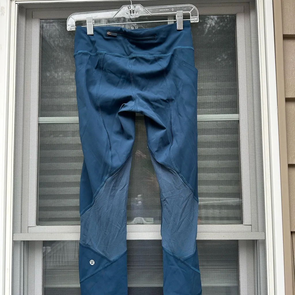 Lululemon Pace Rival High-Rise Crop 22, Blue Size 4 - Image 2