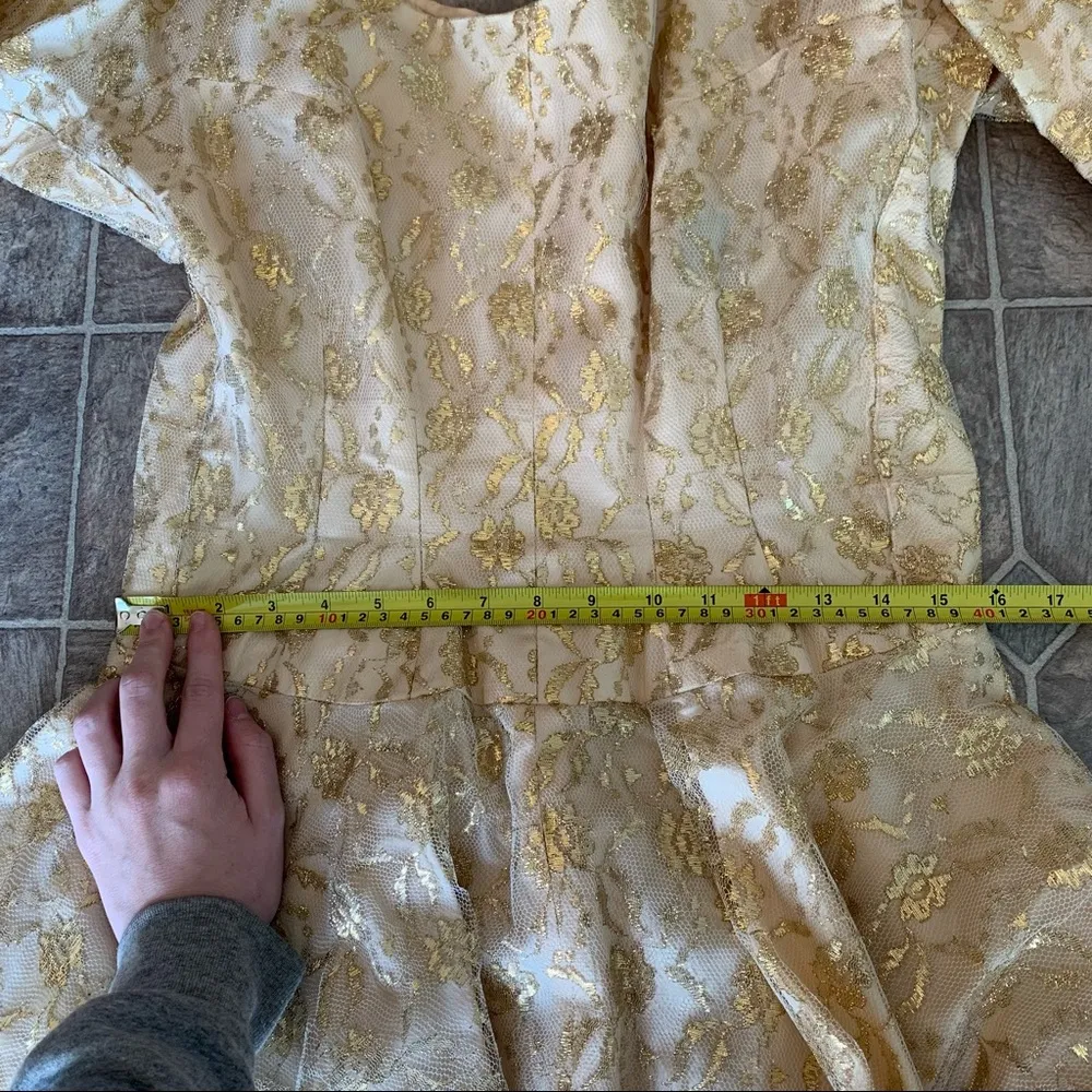 Vintage 1950s Jonny Herbert Original Beige & Gold Lace Cocktail Dress Size undefined - Image 8