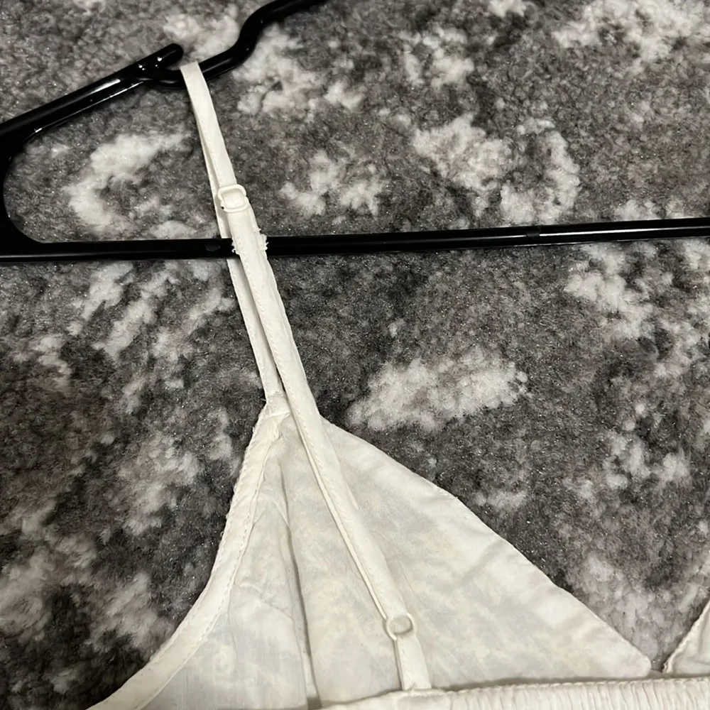 American Eagle Outfitters Crop Top - Image 6