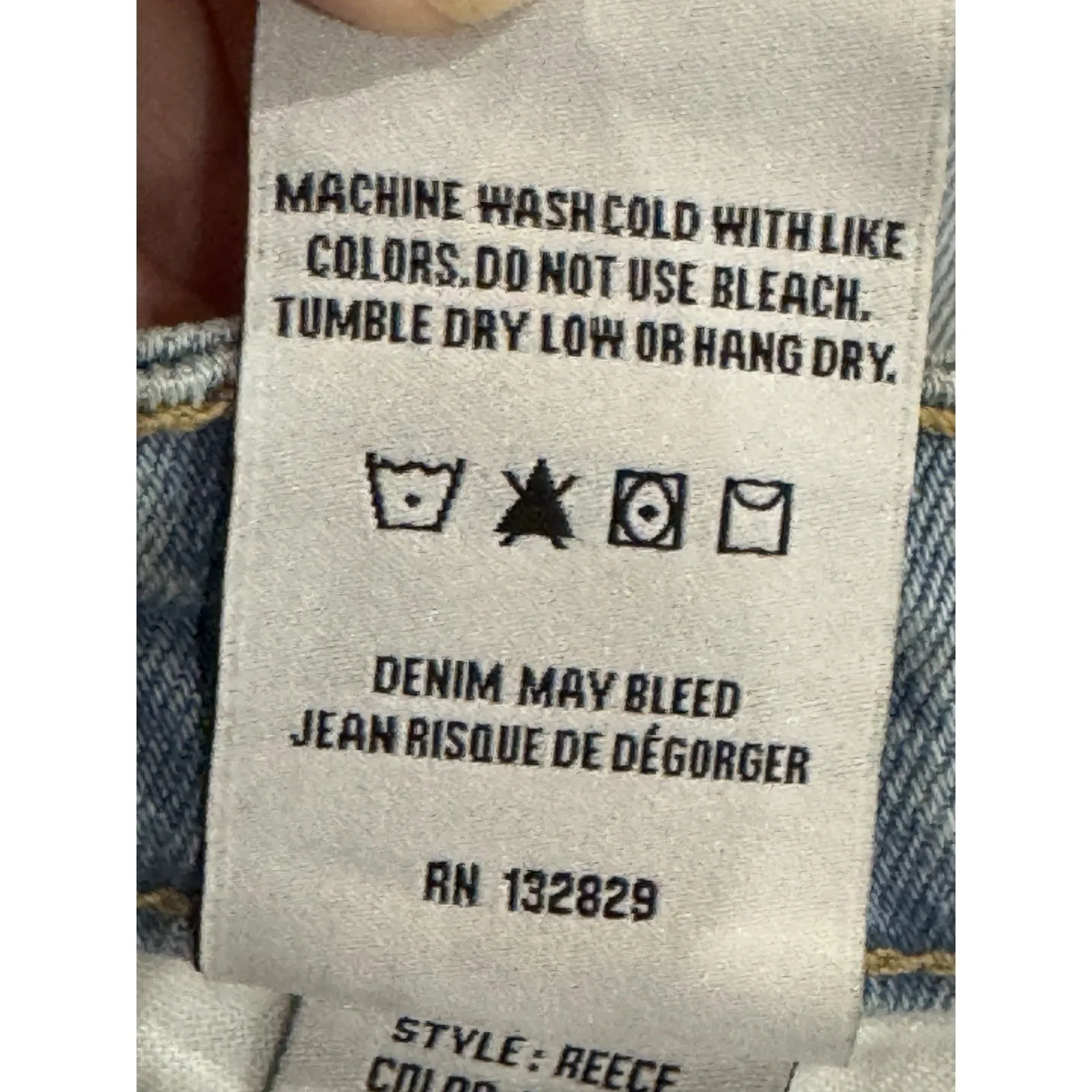 REECE HIGH RISE SLIM Straight Light Wash Size 26‎ Slightly Distressed - Image 7