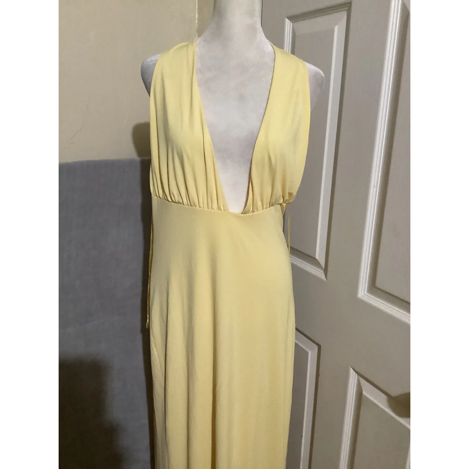 ZARA Yellow Halter Neck Plunging V Neck Maxi Dress Flowy Slit Size L - Image 3